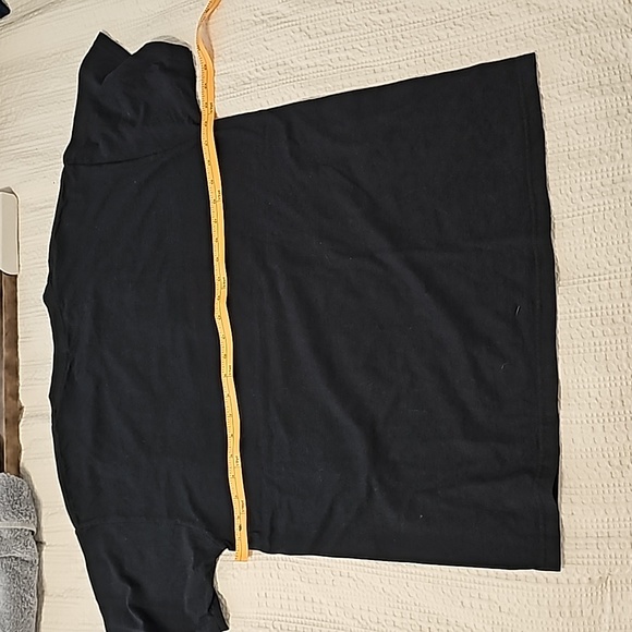 Normal people scare me t-shirt - Picture 6 of 7